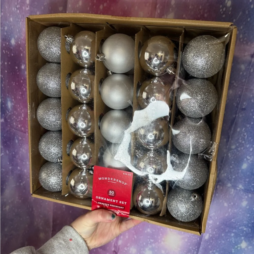 Wondershop 50 ornament’s 🛍